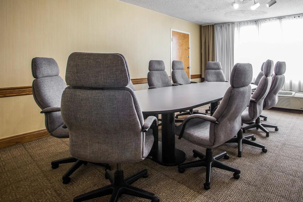 Holiday Inn Chicago Midway Airport S By Ihg Экстерьер фото