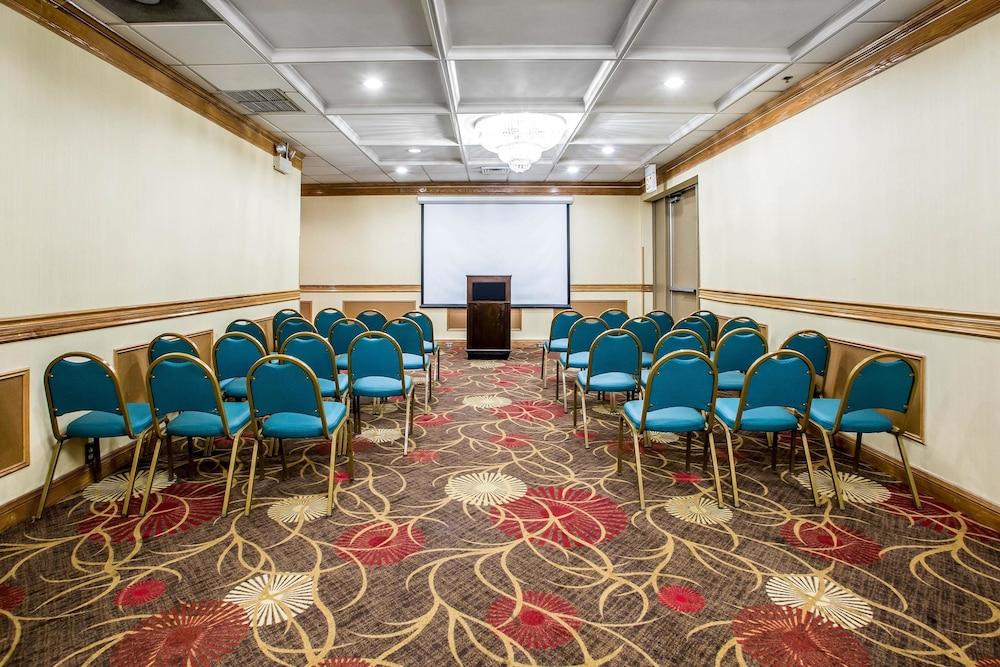 Holiday Inn Chicago Midway Airport S By Ihg Экстерьер фото