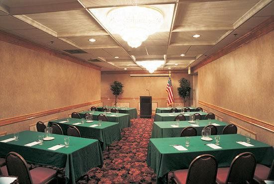 Holiday Inn Chicago Midway Airport S By Ihg Удобства фото